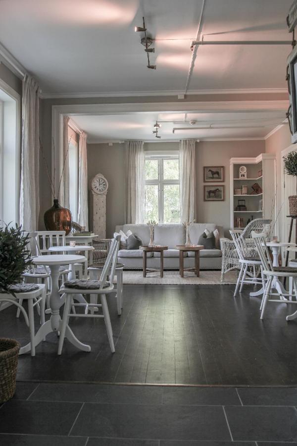 Petrines Gjestgiveri Norddal Εξωτερικό φωτογραφία